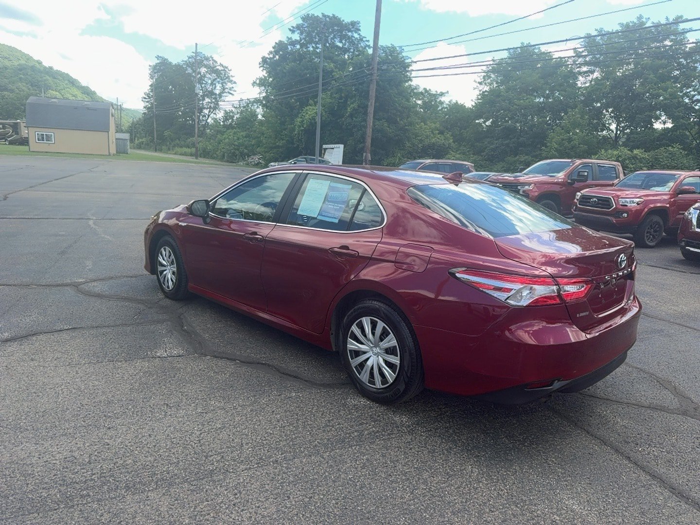 Used 2020 Toyota Camry LE FWD image 7