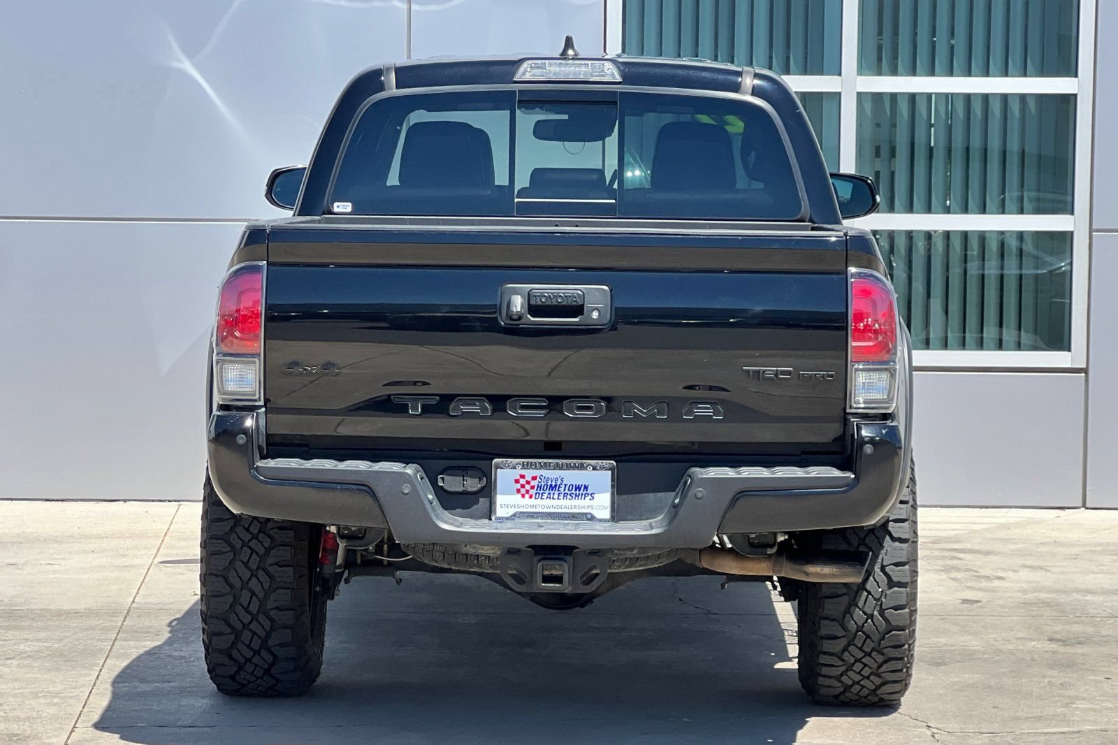 Certified 2022 Toyota Tacoma TRD Pro AWD/4WD image 5
