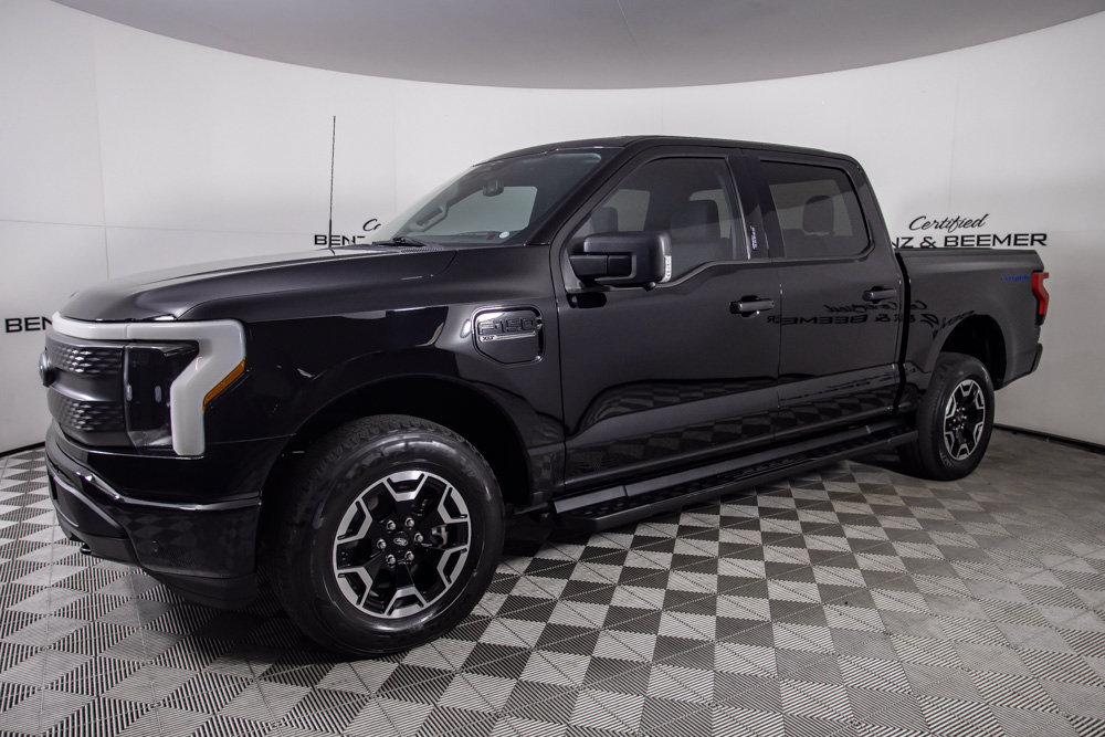 Used 2023 Ford F150 Lightning XLT AWD/4WD image 8