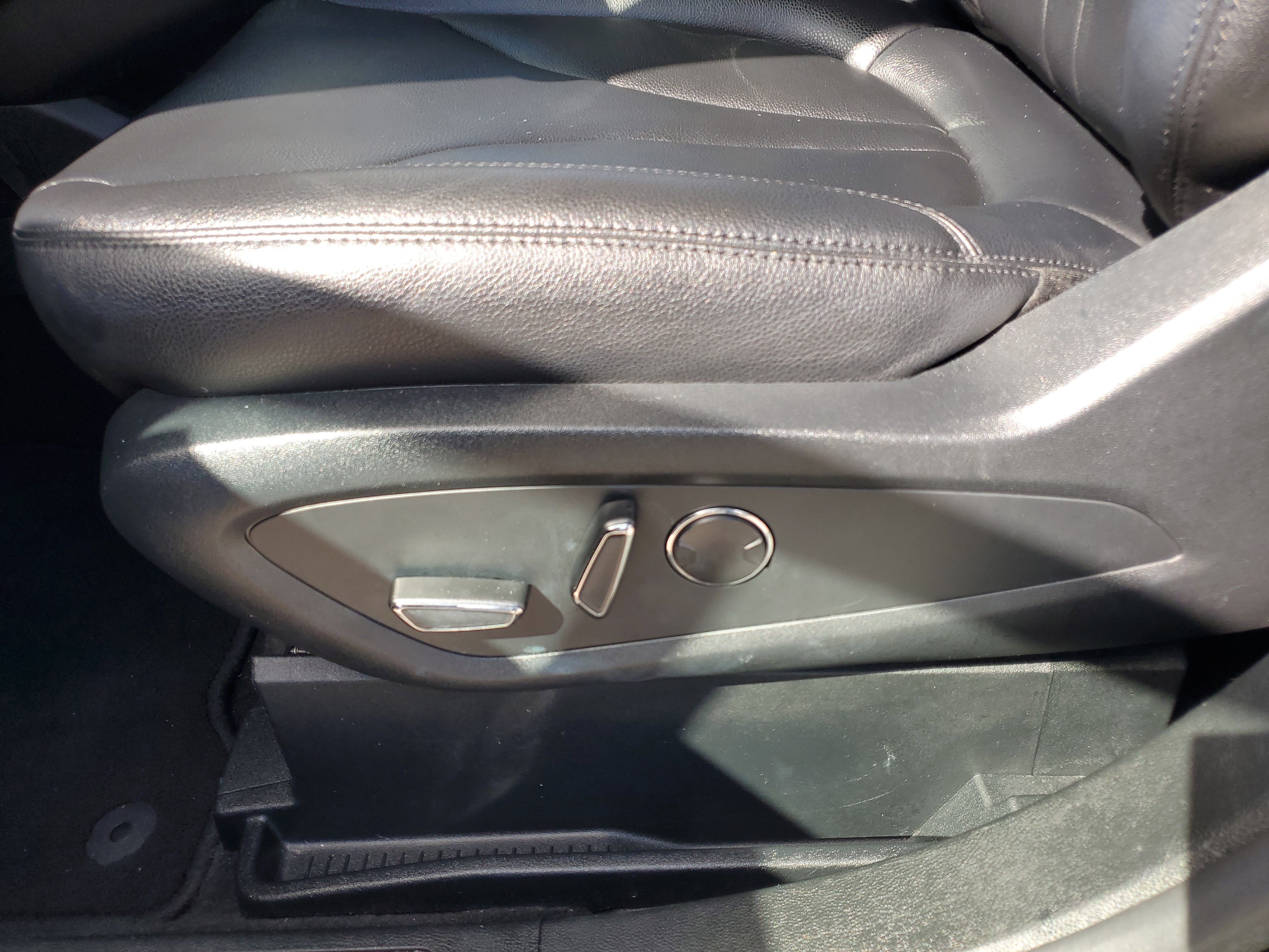 Certified 2022 Lincoln Nautilus FWD image 14