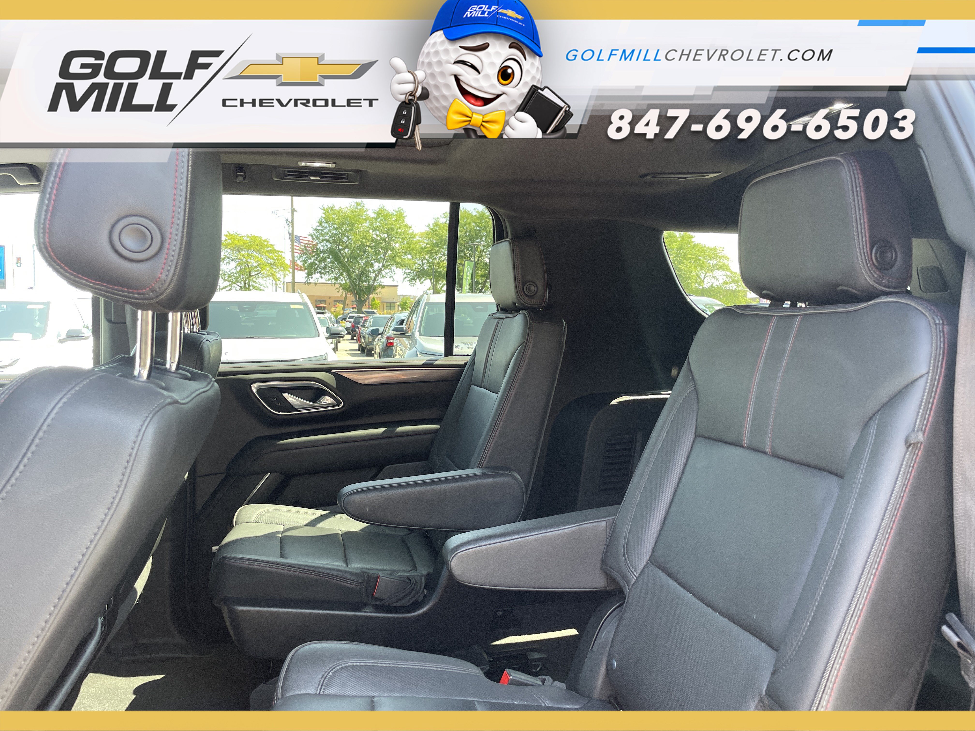 Used 2024 Chevrolet Suburban RST w/ Luxury Package AWD/4WD image 28