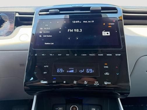 Used 2023 Hyundai Tucson Limited AWD/4WD image 18
