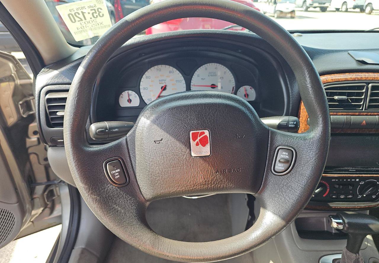 Used 2003 Saturn L-Series L200 w/ Audio Pkg I FWD image 10
