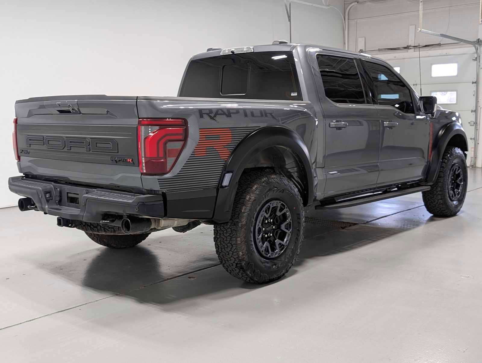 Used 2025 Ford F150 Raptor w/ Equipment Group 803A Raptor R image 7