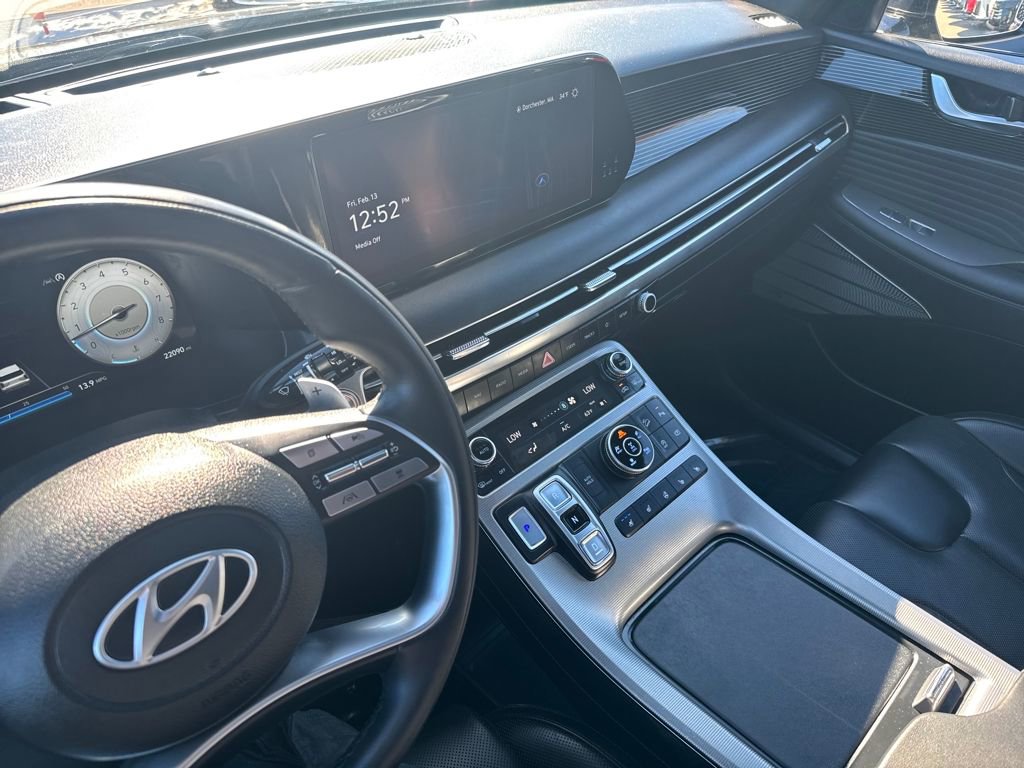 Used 2023 Hyundai Palisade Calligraphy image 24