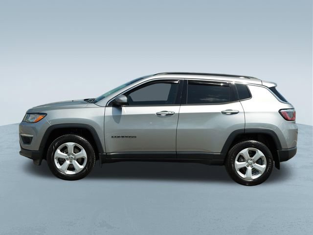 Used 2020 Jeep Compass Latitude w/ Cold Weather Group AWD/4WD image 4
