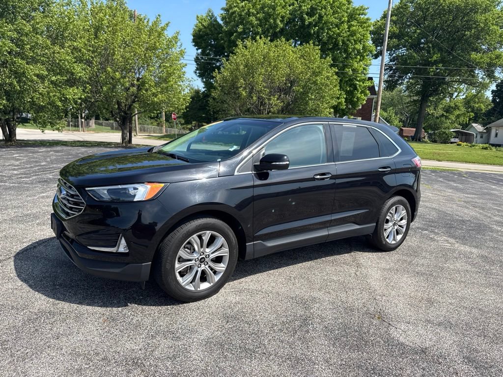 Used 2024 Ford Edge Titanium AWD/4WD image 2