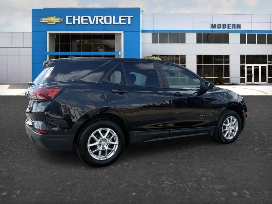 Certified 2024 Chevrolet Equinox LS w/ LS Convenience Package FWD image 5