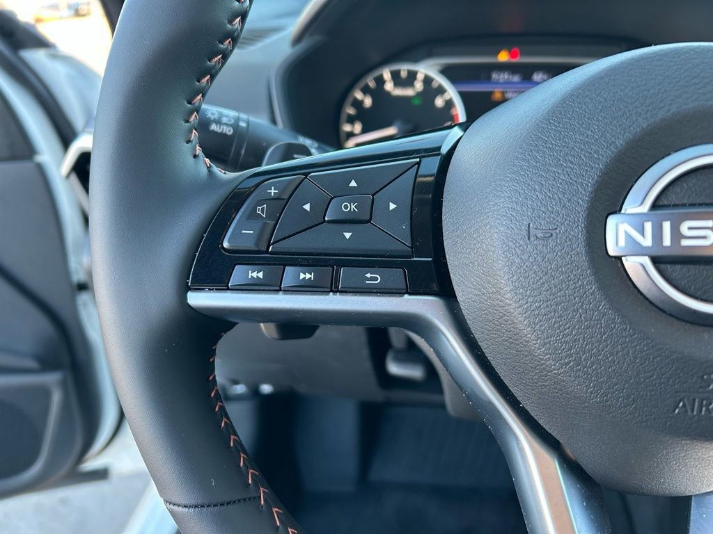 Used 2025 Nissan Altima 2.5 SR image 15