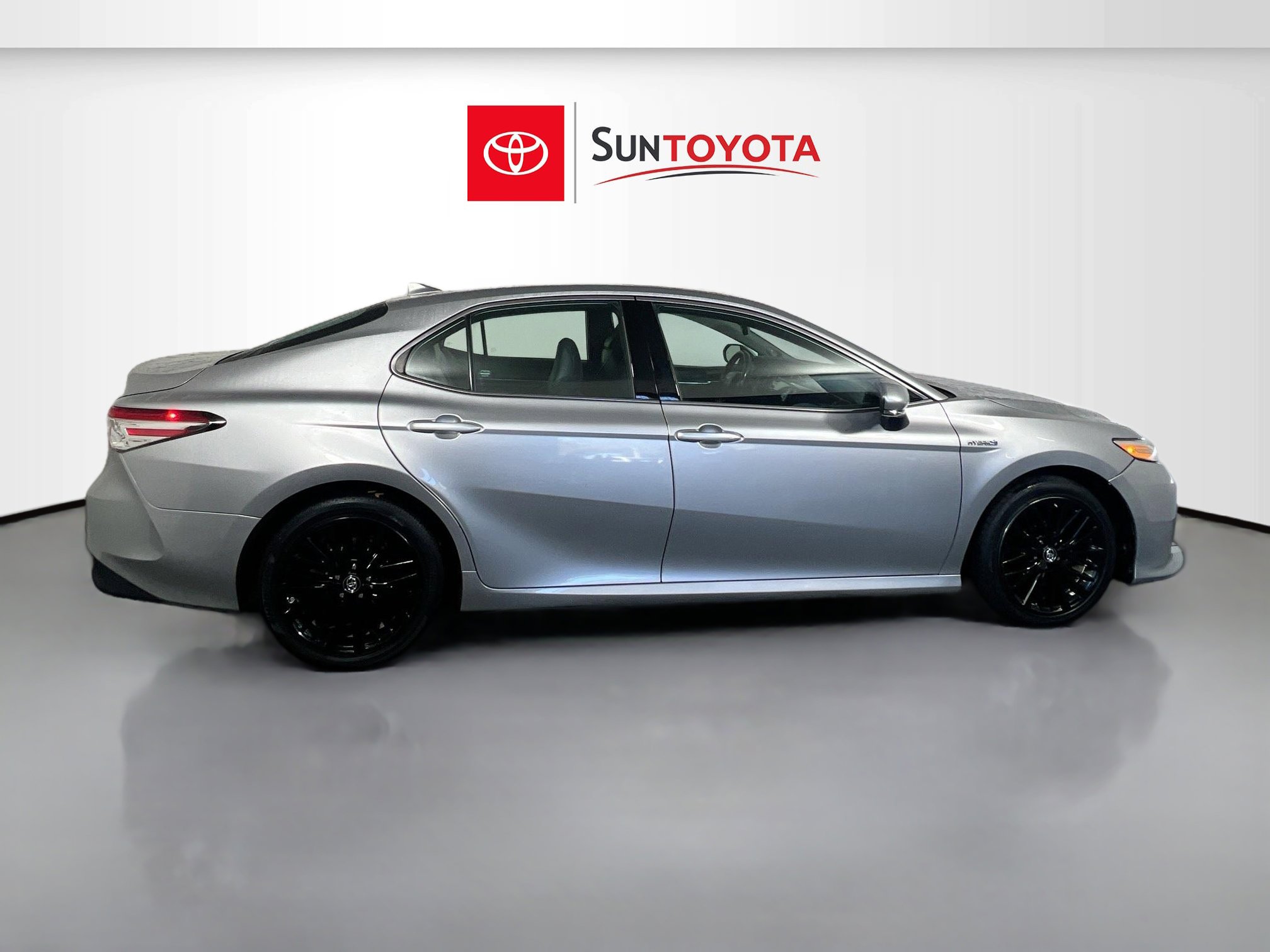 Used 2019 Toyota Camry XLE w/ Driver Assist Package image 2