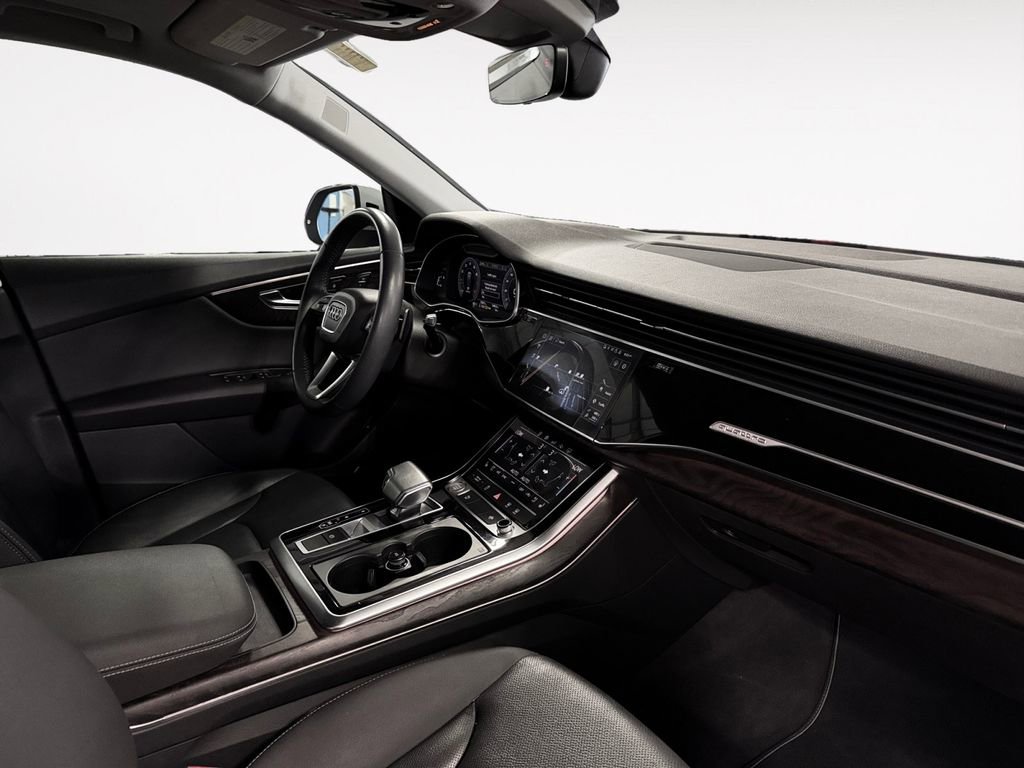 Used 2020 Audi Q8 Premium Plus w/ Premium Plus Package AWD/4WD image 9