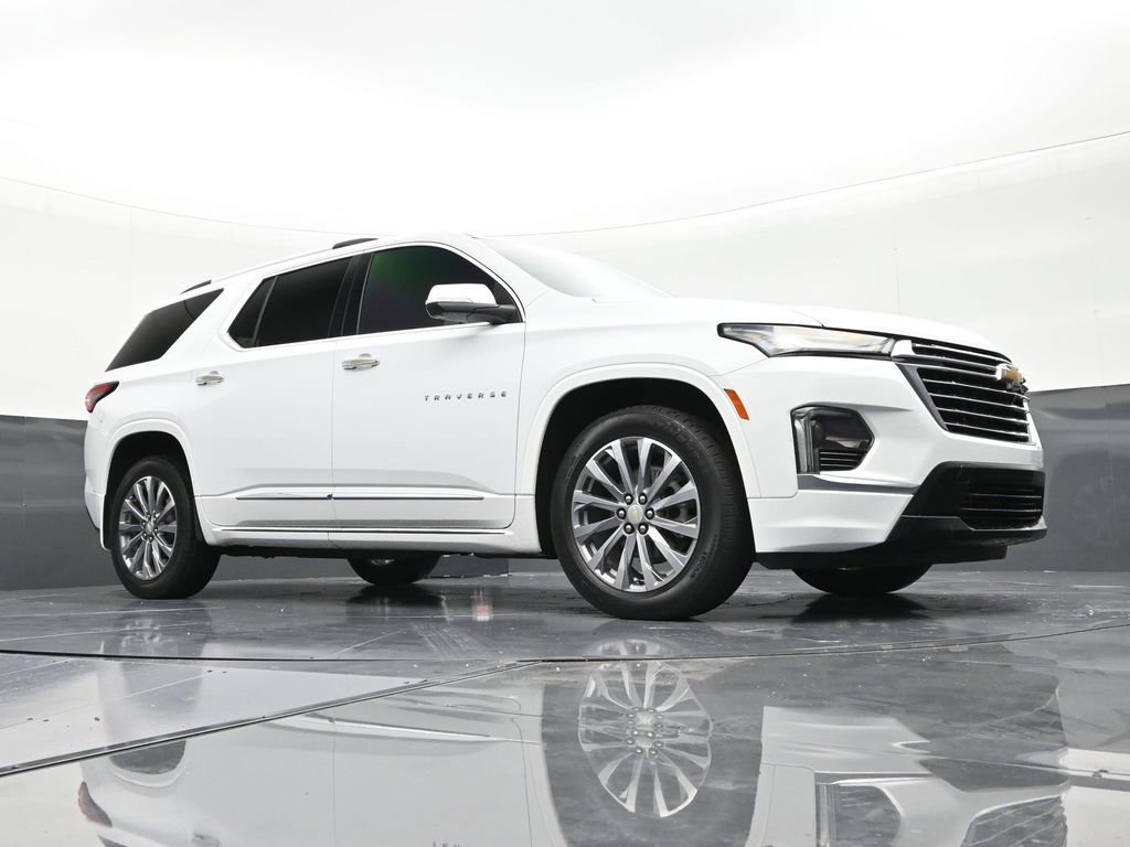 Used 2022 Chevrolet Traverse Premier FWD image 26