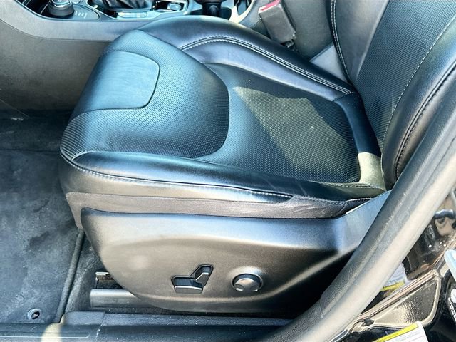 Used 2023 Jeep Cherokee Altitude Lux image 19