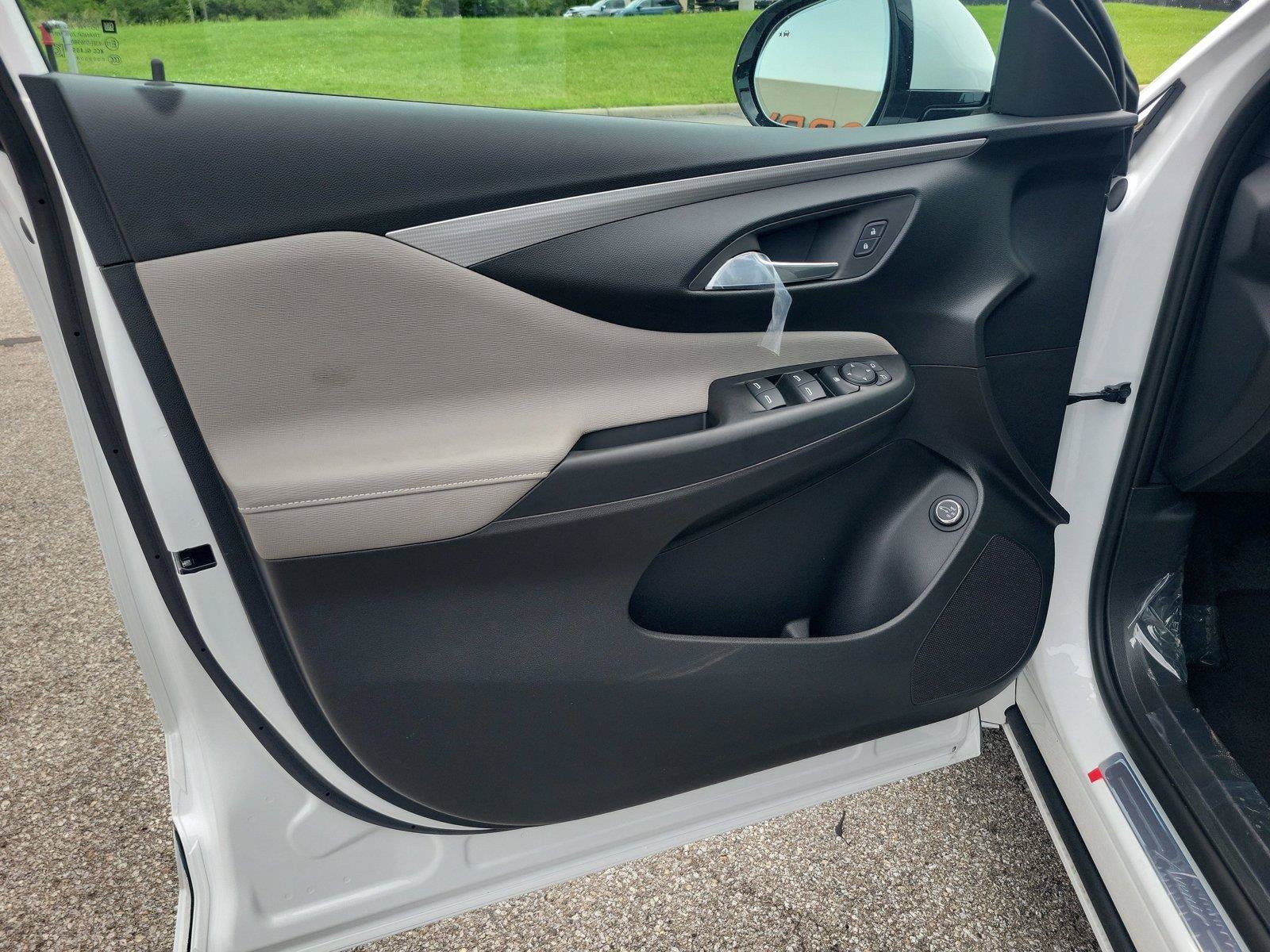 New 2026 Buick Envista Sport Touring FWD image 17