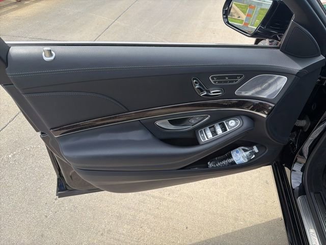 Used 2015 Mercedes-Benz S 550 Sedan image 11