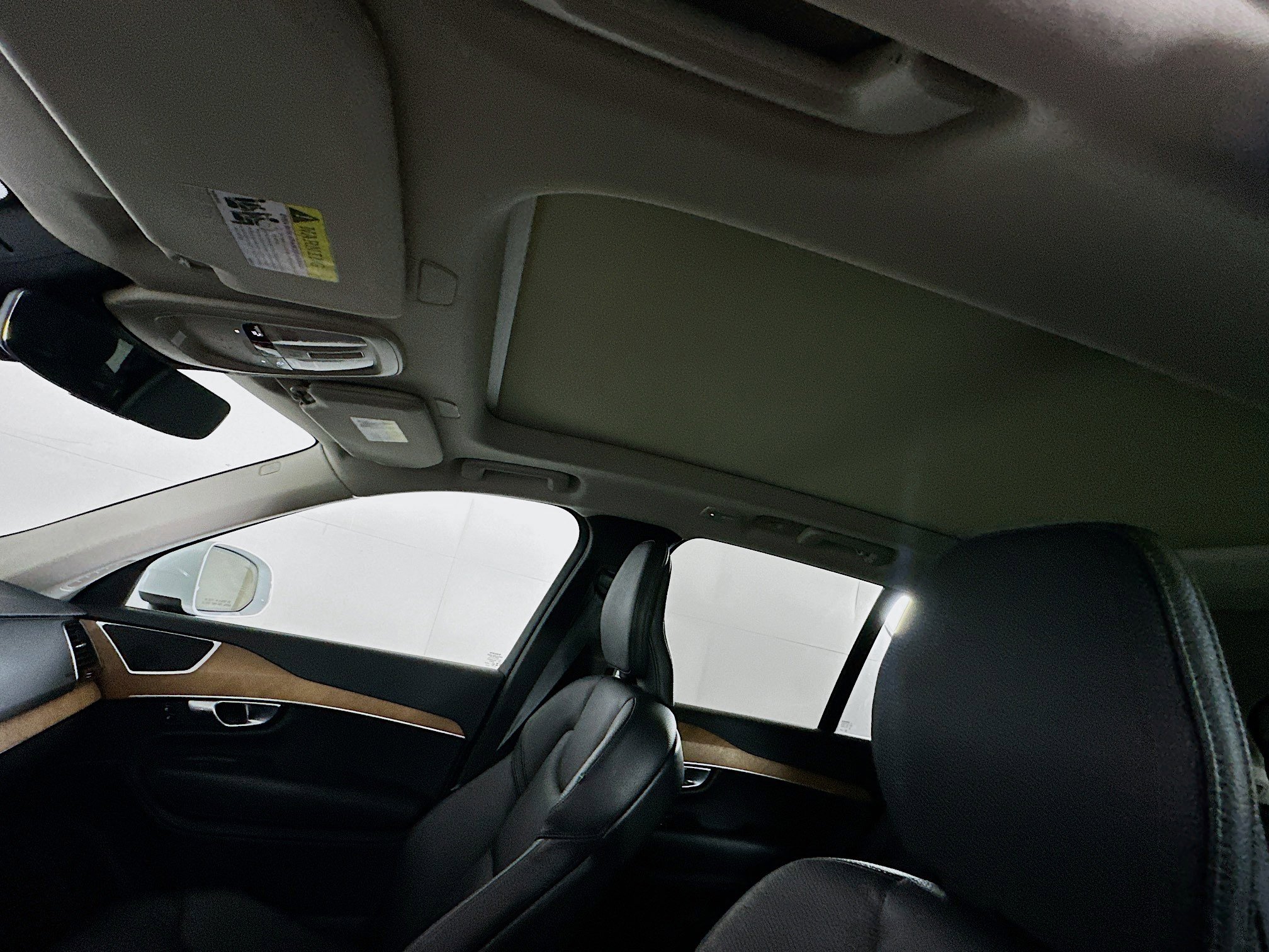 Used 2024 Volvo XC90 B5 Plus image 26