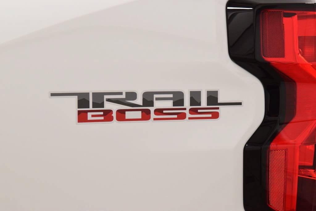 New 2026 Chevrolet Colorado Trail Boss AWD/4WD image 24