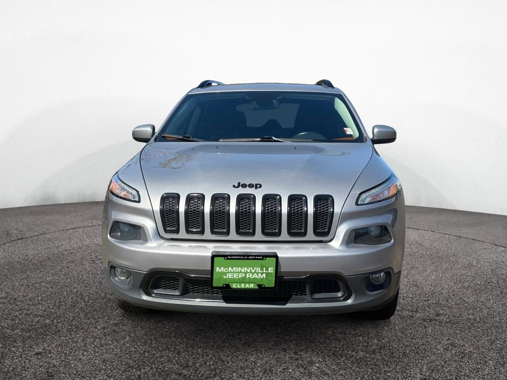 Used 2018 Jeep Cherokee Latitude w/ Altitude Package image 8
