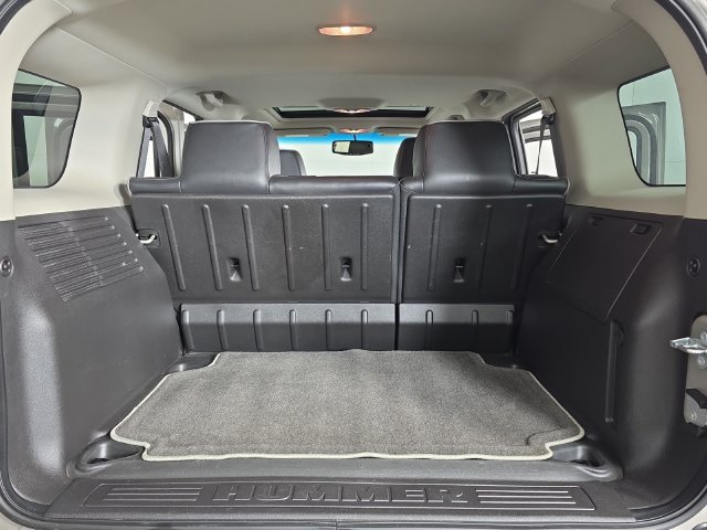 Used 2009 HUMMER H3 Luxury AWD/4WD image 28