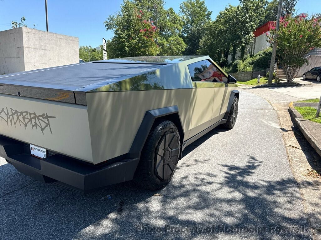 Used 2024 Tesla Cybertruck AWD Crew Cab image 6