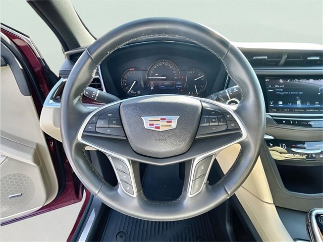 Certified 2017 Cadillac XT5 Luxury w/ Driver Awareness Package image 12