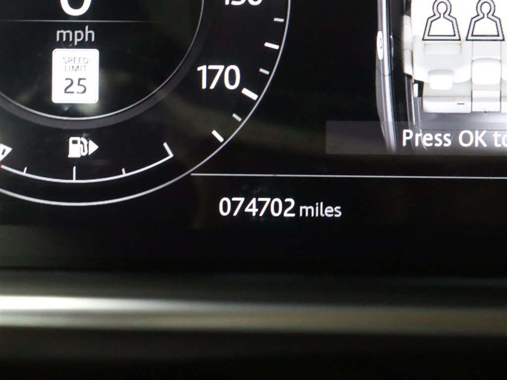 Used 2018 Land Rover Range Rover Supercharged AWD/4WD image 35