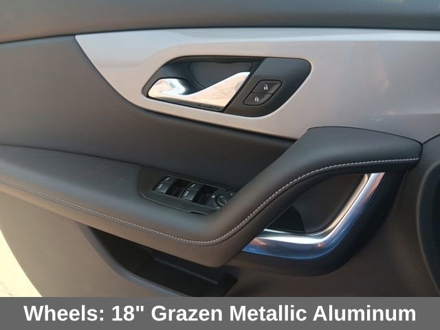 Used 2025 Chevrolet Blazer LT image 11
