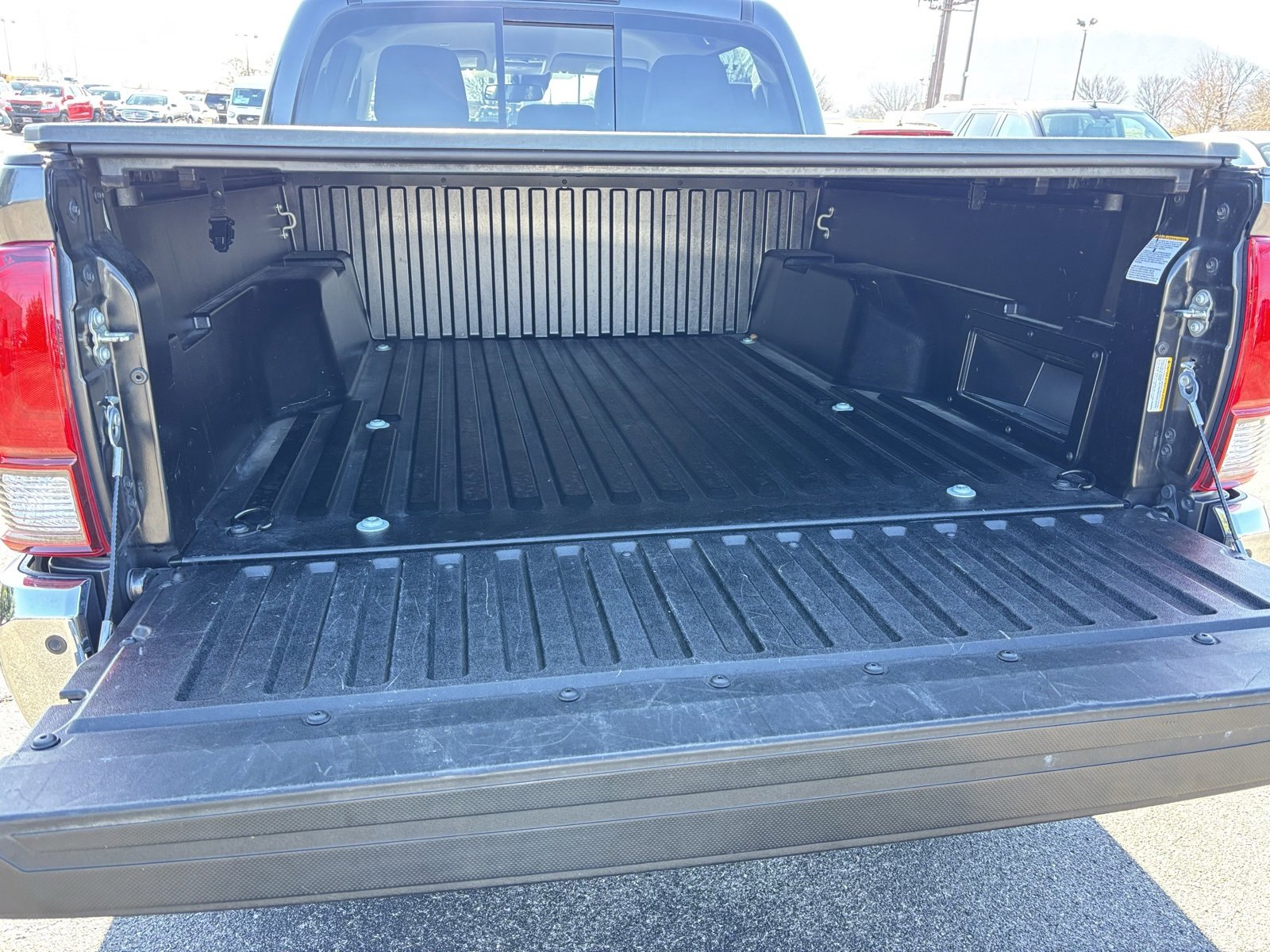 Used 2019 Toyota Tacoma SR5 image 16