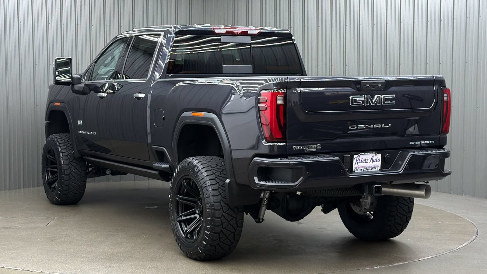 Used 2026 GMC Sierra 3500 Denali Ultimate AWD/4WD image 3