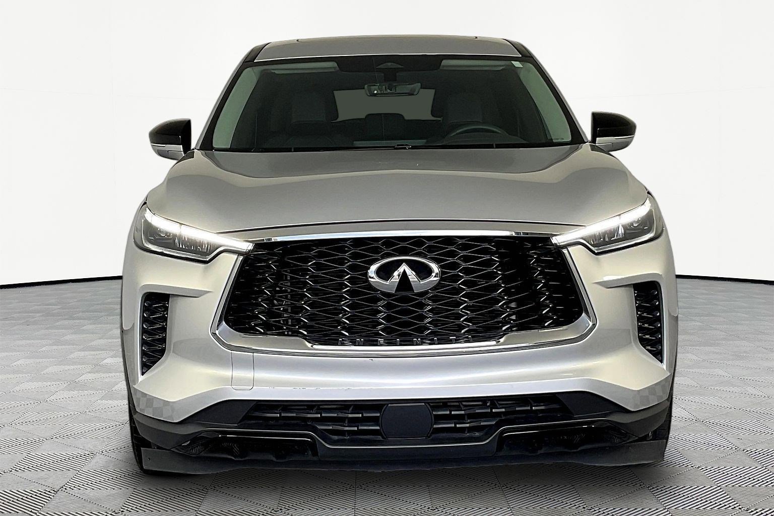 Used 2023 INFINITI QX60 Pure image 2