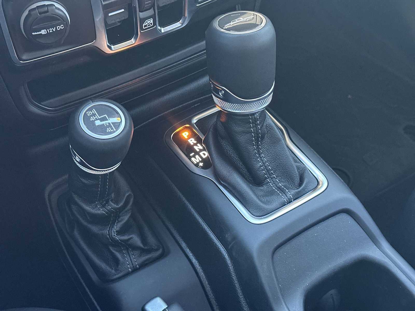 New 2025 Jeep Gladiator Sport w/ Premium Package image 19