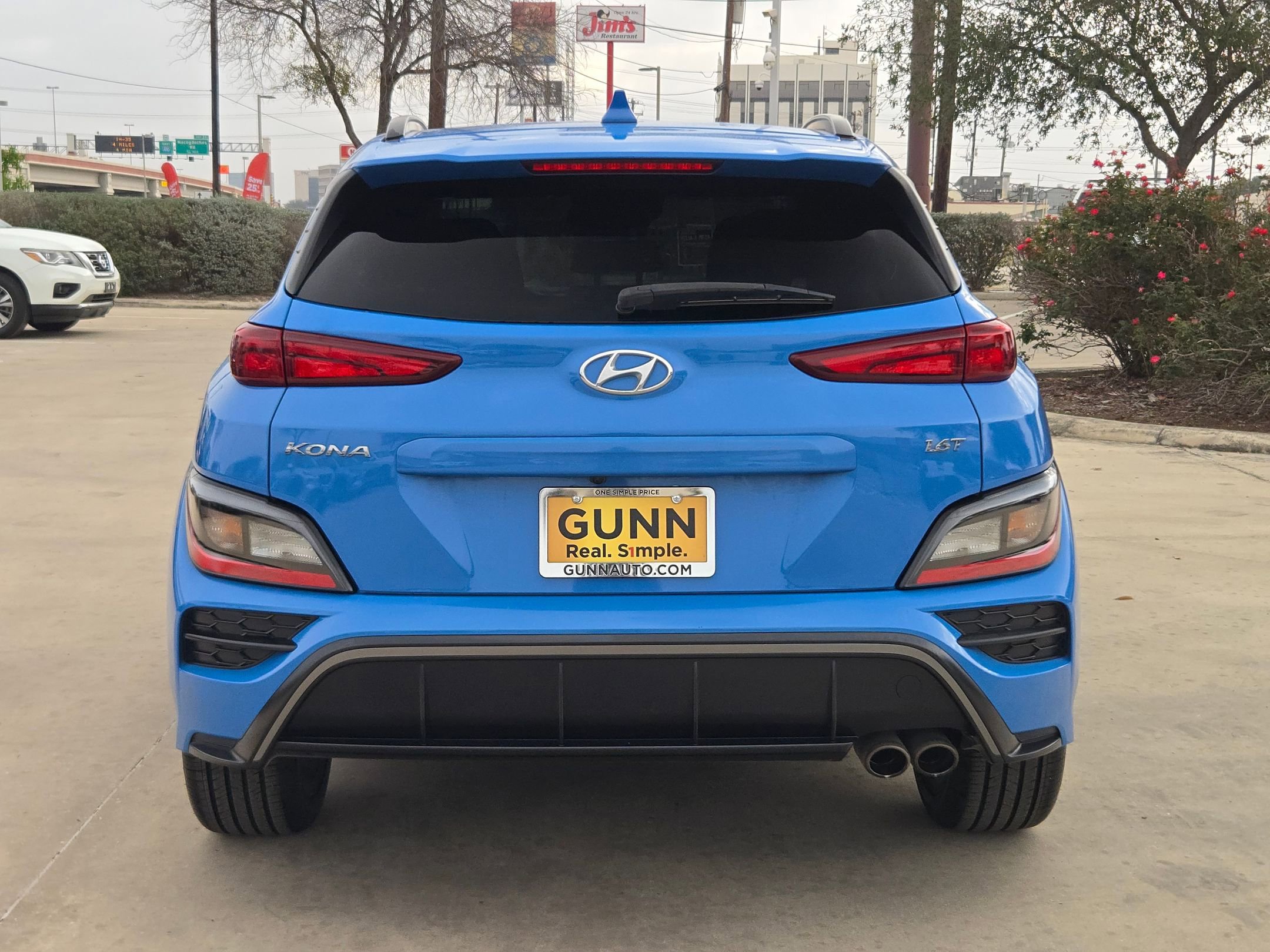 Used 2022 Hyundai Kona N Line image 6