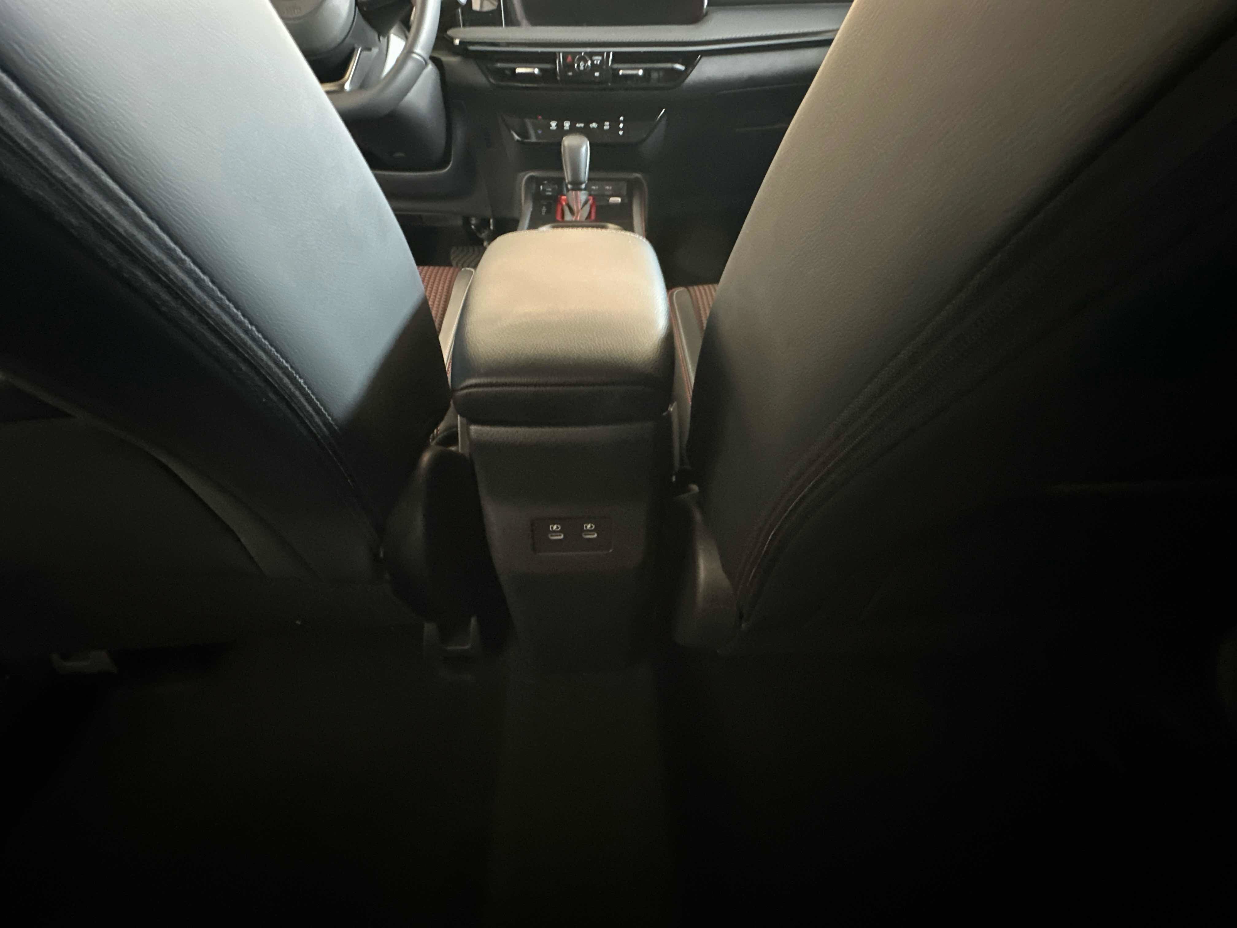 New 2025 Nissan Kicks SR AWD/4WD image 26