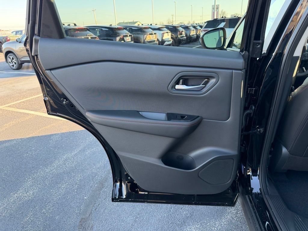New 2026 Nissan Rogue SV AWD/4WD image 14