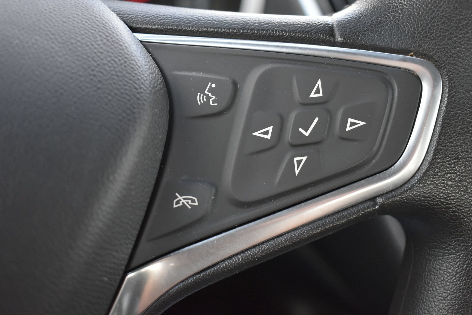 Used 2018 Chevrolet Malibu LS w/ LPO, Convenience Package 2 FWD image 18