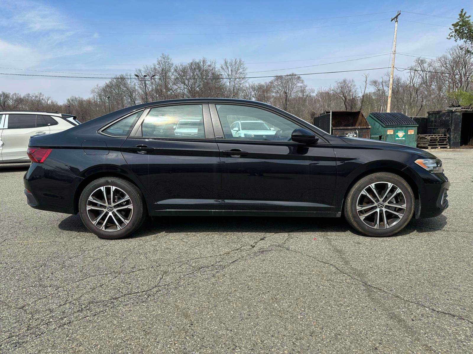 Certified 2023 Volkswagen Jetta Sport image 5