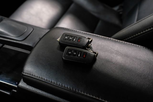 Used 2013 Lexus ES 300h w/ Premium Pkg image 67