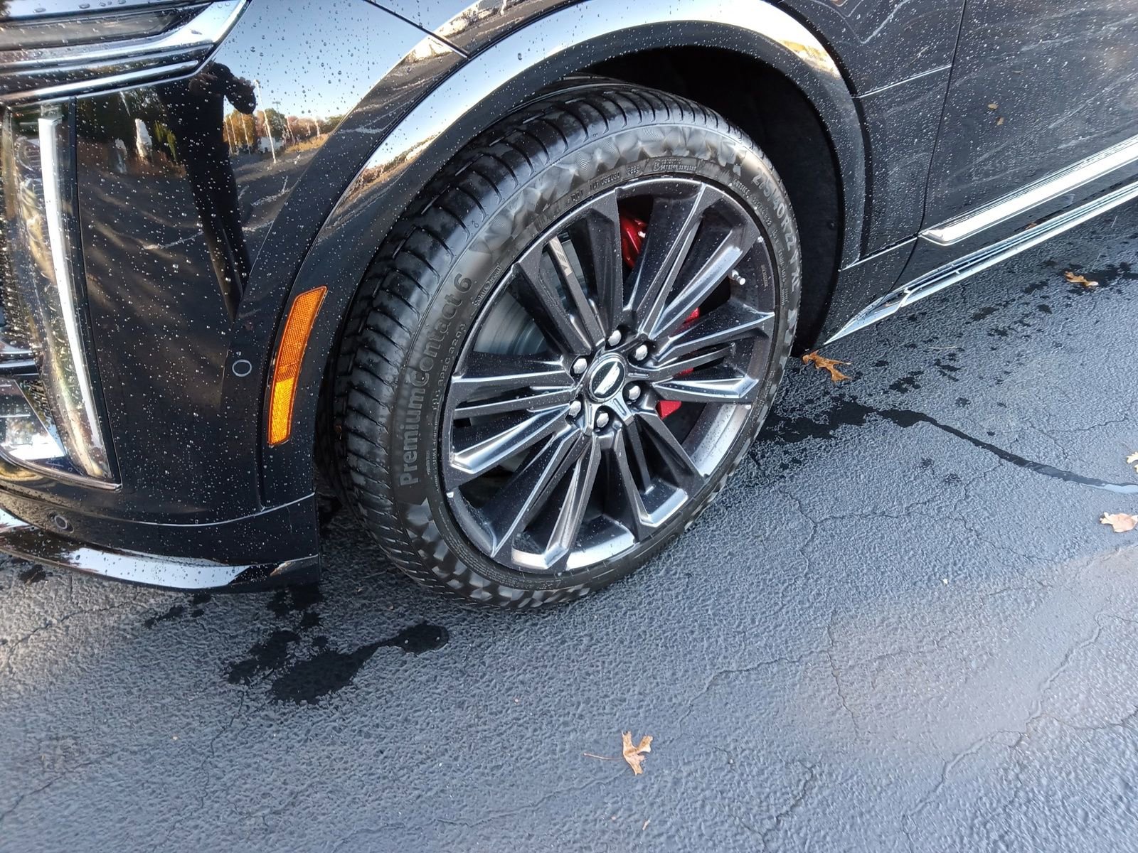 New 2026 Cadillac Lyriq V image 6