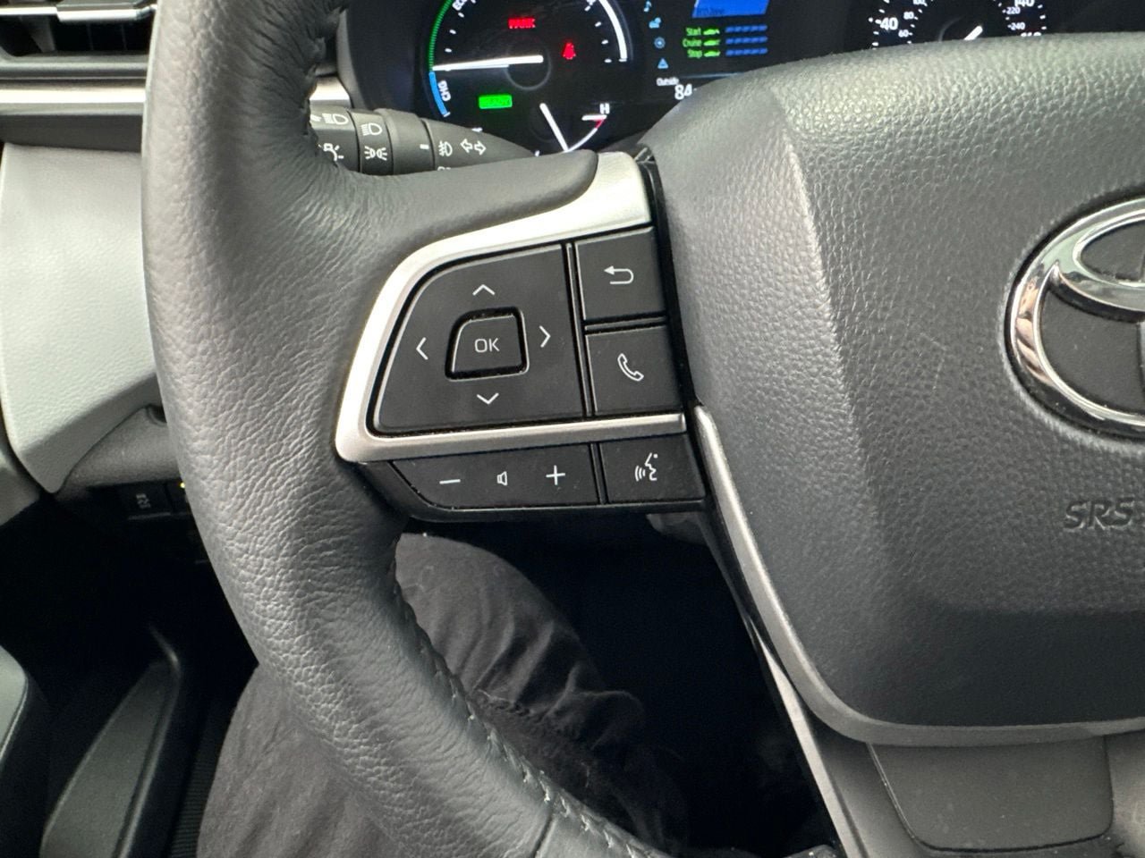 Certified 2025 Toyota Sienna XLE w/ XLE Plus Package AWD/4WD image 21