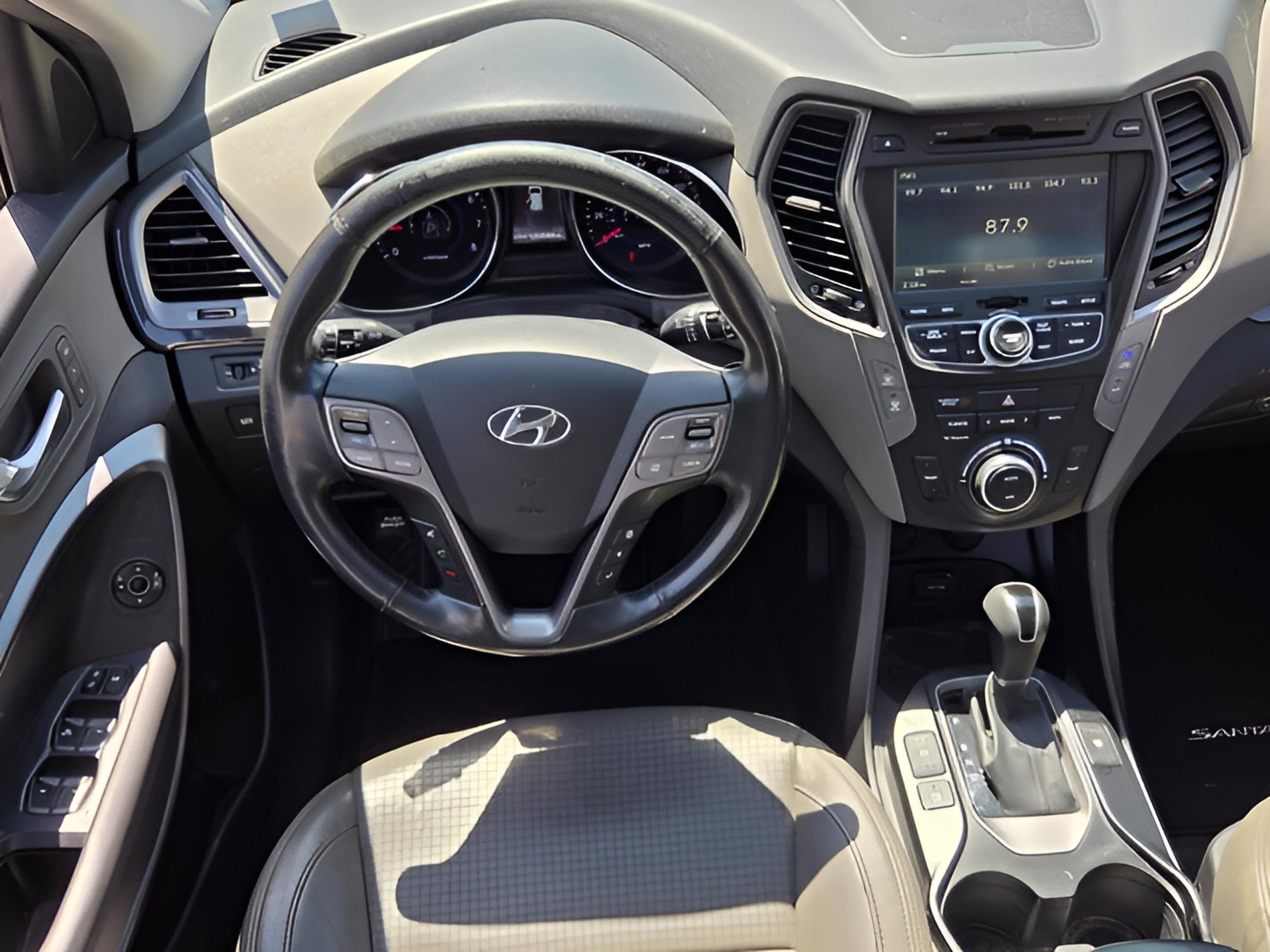 Used 2014 Hyundai Santa Fe Sport w/ Technology Package 04 image 11