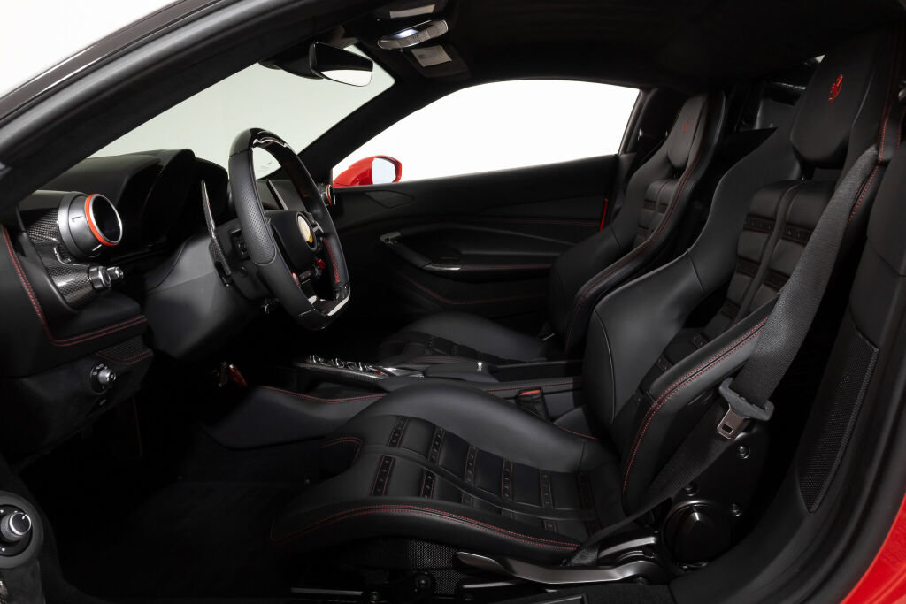Used 2022 Ferrari F8 Tributo RWD image 40