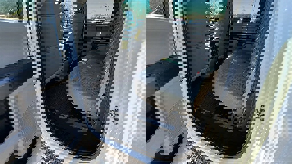 Used 2019 Ford F250 XLT w/ XLT Premium Package image 21