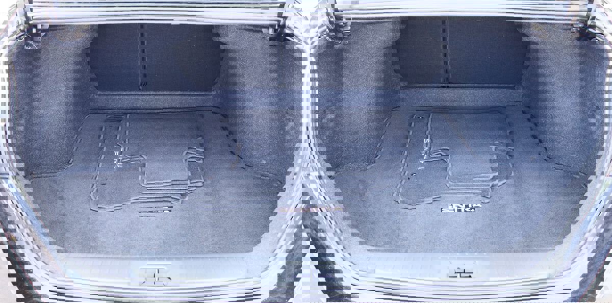 Used 2025 Nissan Sentra SV image 23