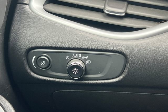 Used 2023 Chevrolet Malibu LT image 38