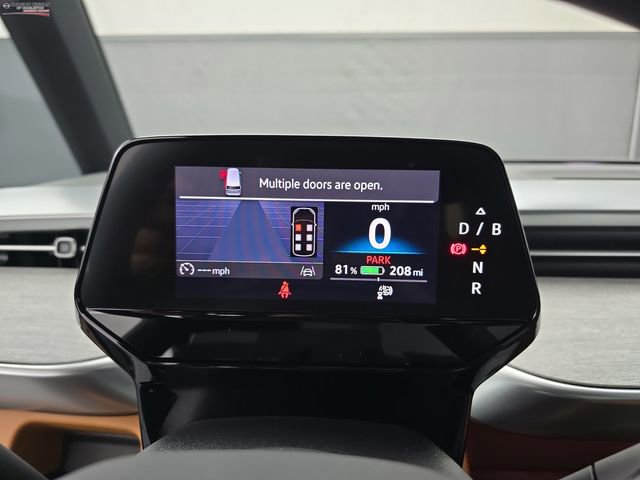 Used 2025 Volkswagen ID. Buzz Pro S Plus image 28