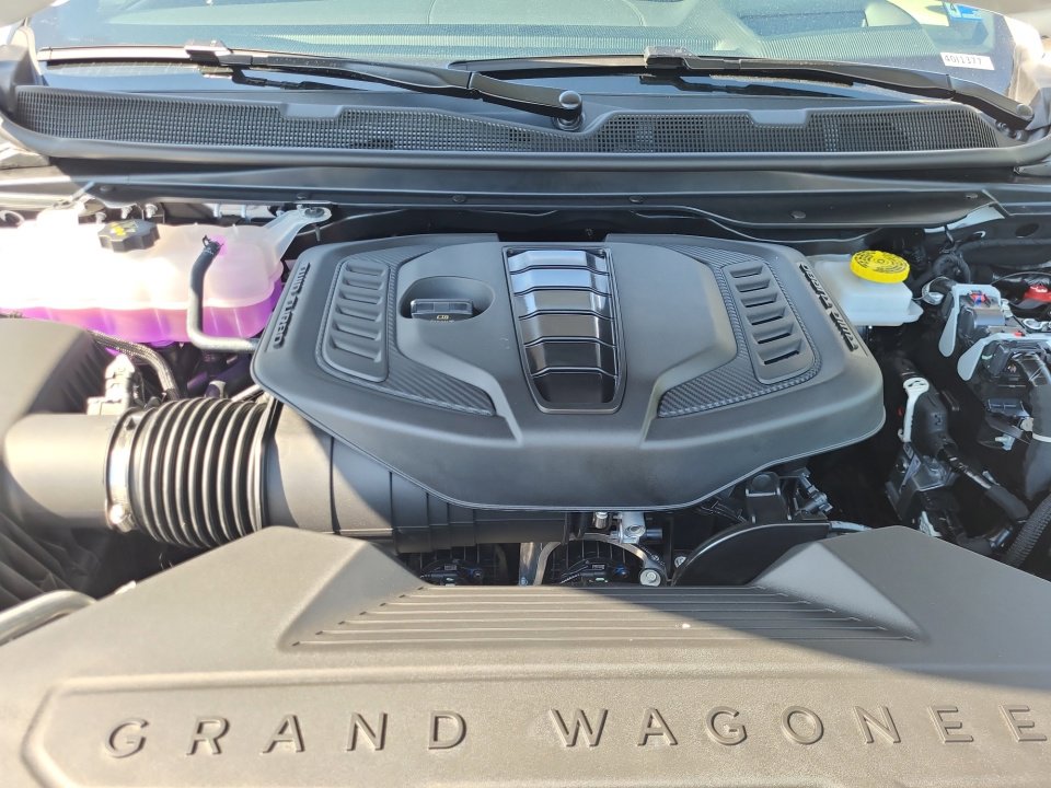 New 2026 Jeep Grand Wagoneer L Limited AWD/4WD image 16