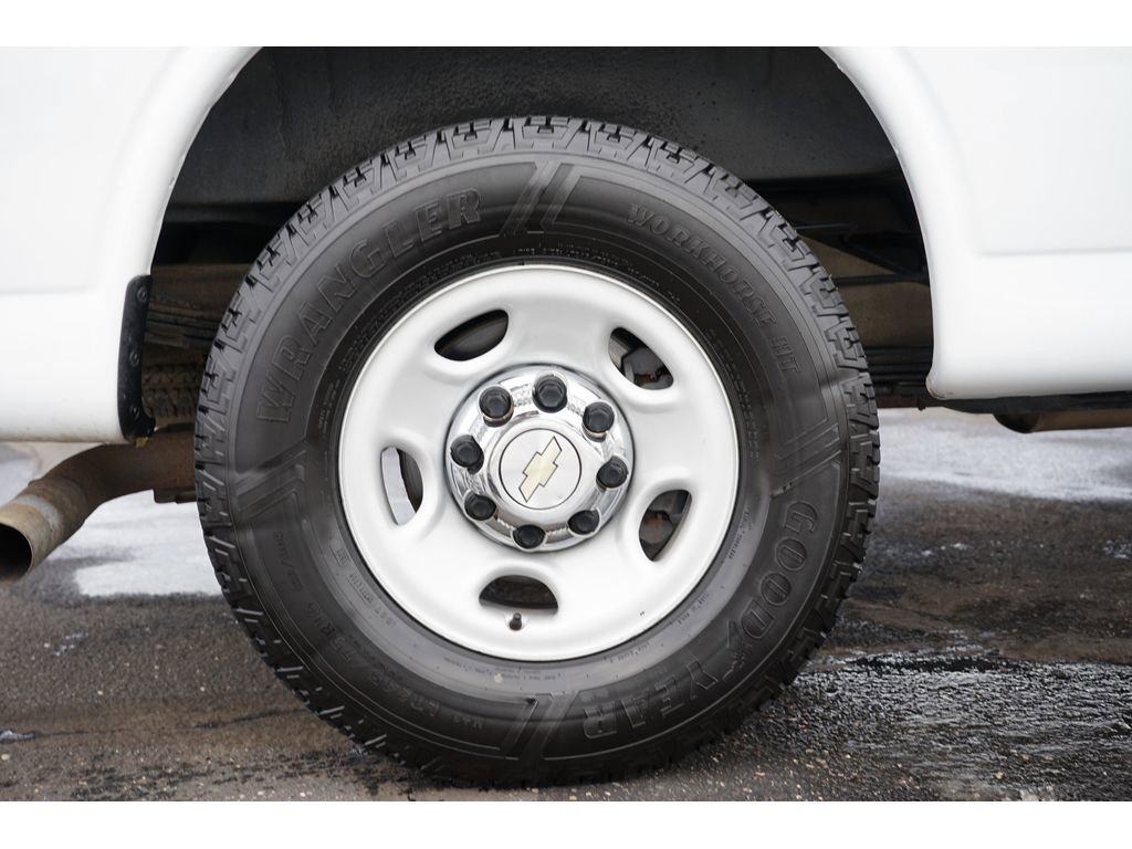 Used 2016 Chevrolet Express 3500 LT w/ LT Preferred Equipment Group image 11