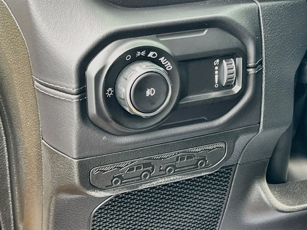 New 2026 Jeep Wrangler Unlimited Sahara AWD/4WD image 10