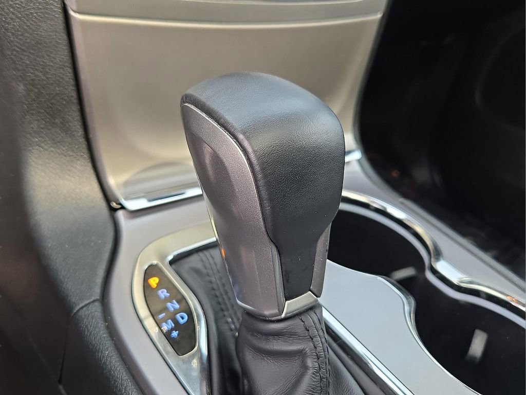 Used 2018 Jeep Grand Cherokee Limited image 15