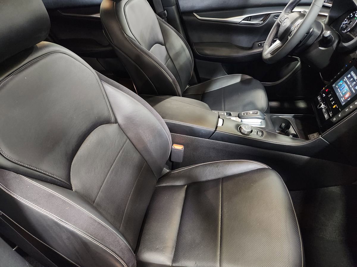 Used 2023 INFINITI QX50 Sport FWD image 31
